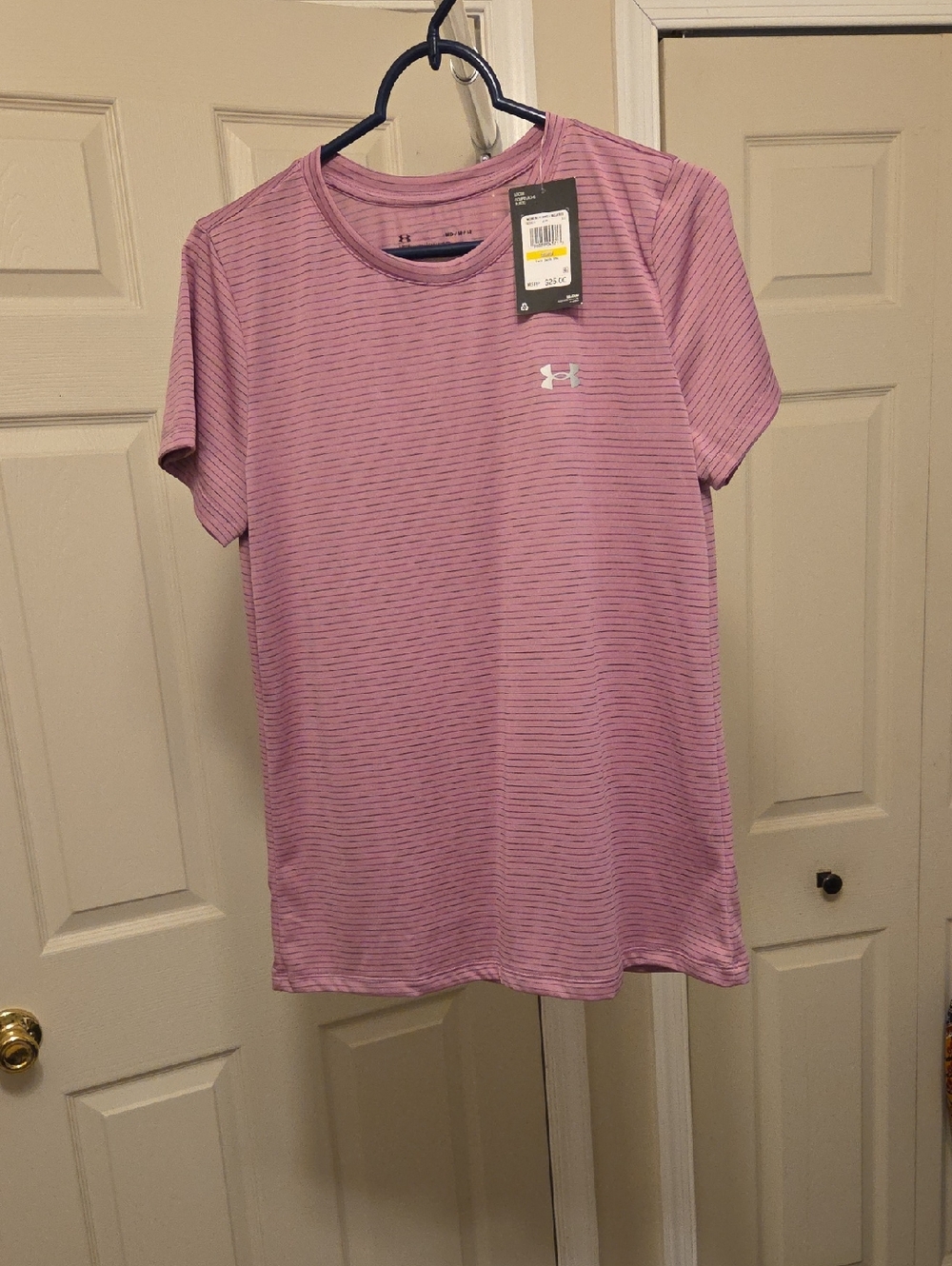 Under Armour Lavender Pink Striped Performance Tee, LOOSE fit Med